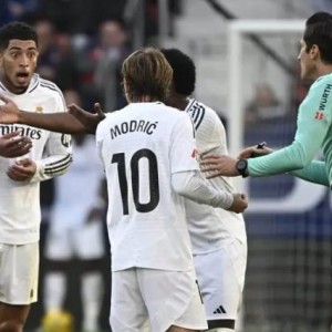 九游电竞-同样曝英文粗口，青木翻过的案，贝林为何翻不了？