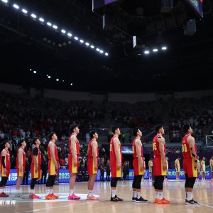 余嘉豪：这届亚洲杯男篮私交很好&amp;很团结 12个人都明白自己的定位