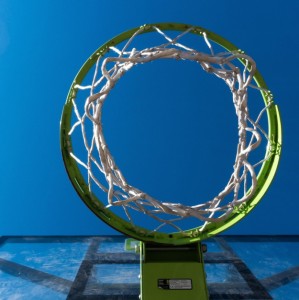 同曦队为祝铭震提供为期一年的顶薪合同，也将执行郭昊文合同中+1的常规条款